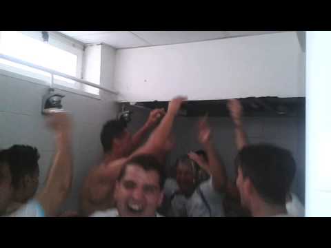 Vallecas C.F. - Aficionado "C" Campeón de Liga (2/6/2013) Celebración Vestuario2