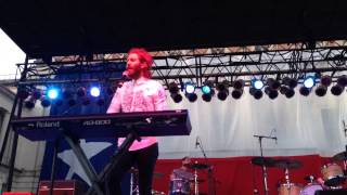 A Real Hero - Smallpools 40 Acres Fest 2015 Pt. 1