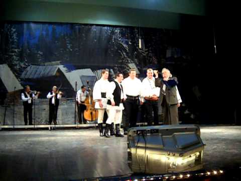 Ansamblul Folcloric Craisorul Cluj- Napoca -Suita de jocuri din Codru