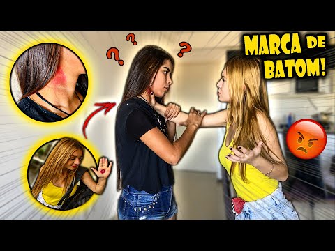 PEGUEI A LARISSA NO FLAGRA COM MARCA DE BATOM DE OUTRA NO PESCOÇO DELA 😤 !!! TRAIÇÃO !!!