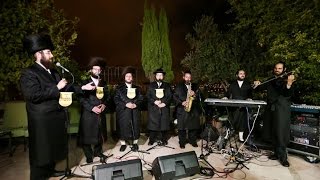 מקהלת 'מלכות' והכליזמר בביצוע מרגש: 'ומפני חטאינו'! | Baruch Vizel & Malchus Choir
