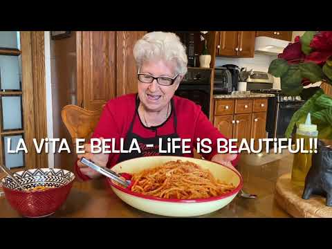 Bucatini All'Amatriciana - A Classic Roman Dish (e75)