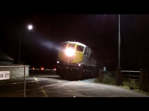 Irish Rail Class 071 (076) Hauling Laden Timber
