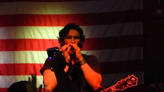 Joe Nichols   Whats A Guy Gotta Do to get a girl in this town