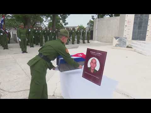 Rinden homenaje en seis territorios de Granma a combatientes caídos en Venezuela.