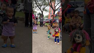 Download lagu Boneka tali dan bayik gembul joget bersama goyang dombret 😅🤣 mp3 Download lagu Boneka tali dan bayik gembul joget bersama goyang dombret 😅🤣 mp3