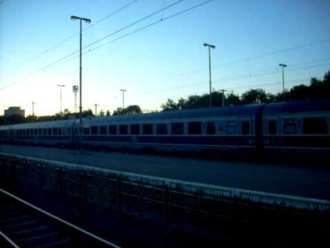Intrare in gara brasov a unui tren IC