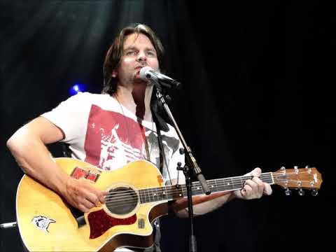RPWL featuring Ray Wilson - Roses (live in Bonn, 08/03/2005)