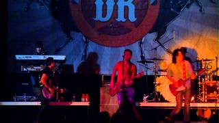 Meet DecembeRadio and Satisfy Me - DecembeRadio Live - Kaleb Lay