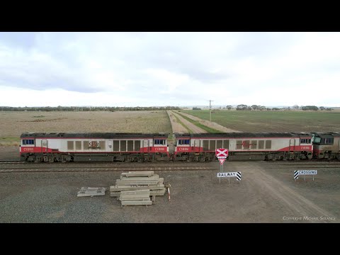 SCT 7AM9 Mixed Freight Train With Boxcars, Containers & Steel Wagons (5/8/2023) - PoathTV Railways