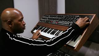 Video thumbnail for Sequential Prophet-5 Rev 4 Demo with Damon "Mr. Dizzy Fingers" Bennett (Batch 1-195) by BridgeSet Sound