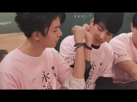 20210206 《#永遠的第一名》 這是德逸當初從量身訂做的款式中挑出來定情物