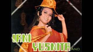 Download lagu Ku Kan Menunggu and  Hidup Untuk Cinta mp3