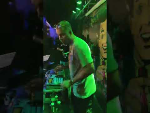 Ela me falo que quer rave , bebida , bala MC LEVIN (SHOW AO VIVO LOTADO) Melhor do Funk Divulga Funk