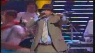 Ella me levanto &quot;Live&quot;