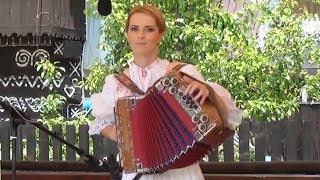 Video Vlasta Mudríková   Čičmany 5 ročník stretnutia heligonkárov