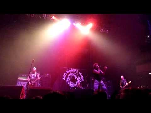 Anti Nowhere League - 'I Hate People' & 'So What' live at Nottingham Royal Centre 17-11-11