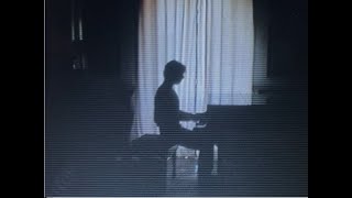 Kadr z teledysku Black Friday tekst piosenki Tom Odell