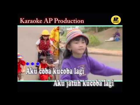 Made Ayu - Bersepeda