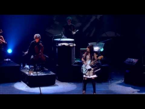 swimming  /  emilie simon