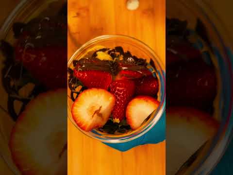 Mini Vlog with @sweetbitesdelightss on IG 💕👩🏾‍🍳 #dubaistrawberries #dubaichocolate