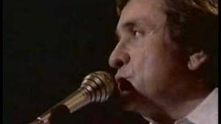 Johnny Cash - Dont Take Your Guns To Town