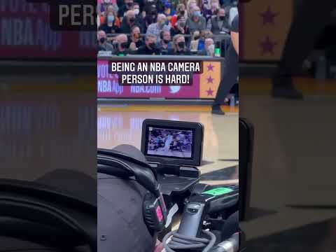 The amount of skill it takes to work cameras during a NBA game 🔥 (via @behindthebroadcast/IG)