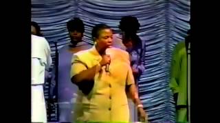 Walter Hawkins &amp; LIVE In D.C. - &quot;Cry On&quot;