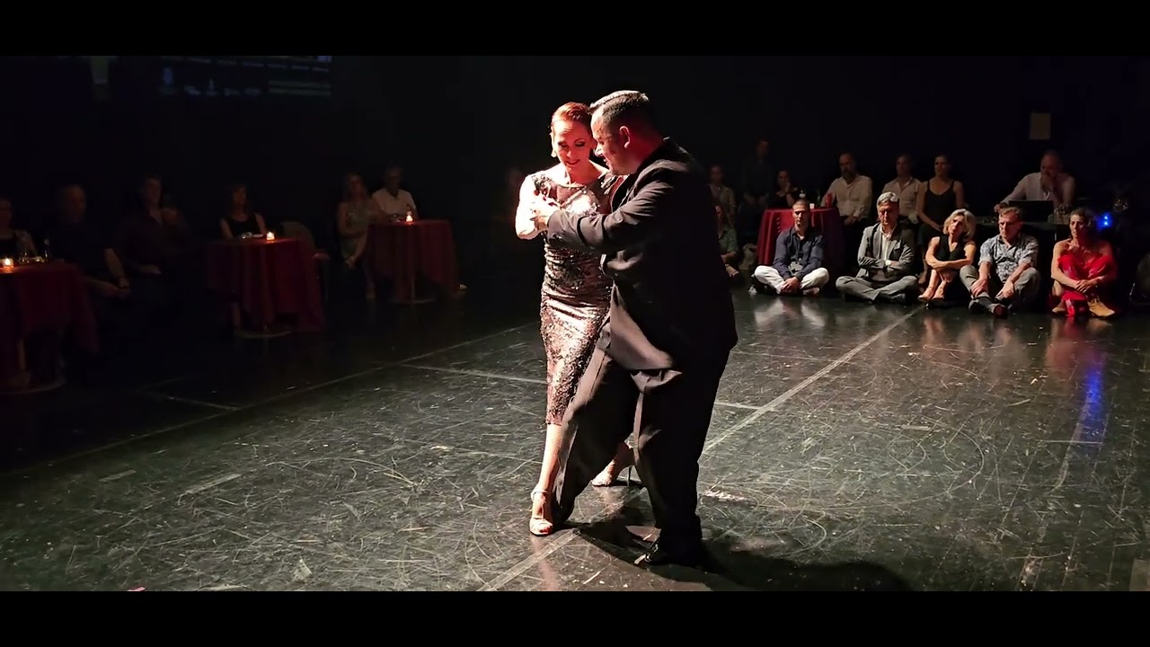 Video thumbnail for Alejandro Lencina y Sabrina Veliz. Juan D'Arienzo-El Corazon Me Engaño. Barcelos Tango Festival. 3/4