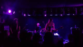 Juliana Hatfield &quot;Feelin&#39; Mass.&quot; (partial)@ Mercury Lounge N.Y.C. 6/27/&#39;19