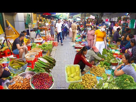 Cambodian Routine Food & Lifestyle @ City Market - Sapodilla, Fresh Corn, Durian,& More