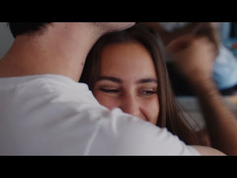 Félix Radu - Parler c'est déjà faire l'amour (Clip officiel)