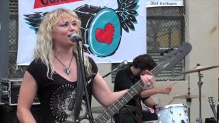 The Dollyrots &quot;Brand New Key&quot; (Melanie cover) Fuzz Fest LIVE April 2, 2011 (3/11)