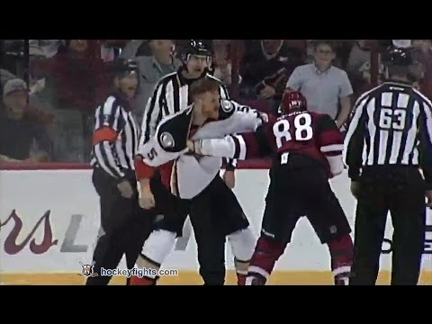 Korbinian Holzer vs Jamie McGinn Oct 1, 2016