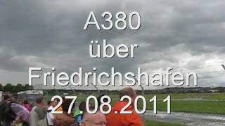 preview picture of video 'Überflug von einem A380 Airbus über Friedrichshafen am 27.08.2011'