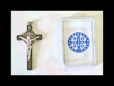 Ks. egzorcysta J. Pęzioł o krzyżu św. Benedykta.