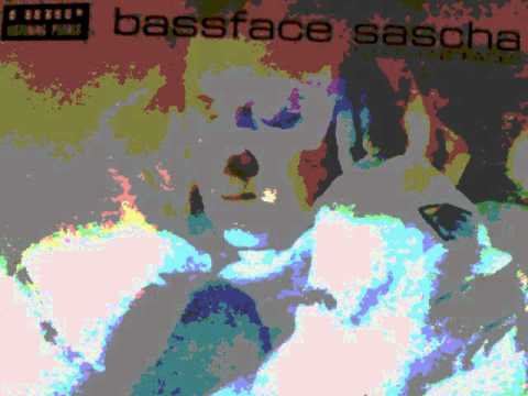 Bassface Sascha - On Stage