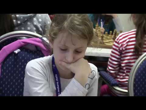 D10 1.5.  Havaldová Natália - Krajňáková Martina 1 - 0