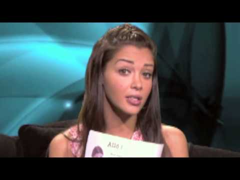 nabila montre ses seins chez ruquier (10 novembre 2013)