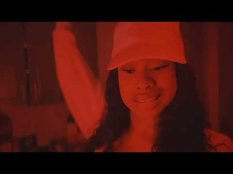 Pap Chanel “Bread Freestyle”