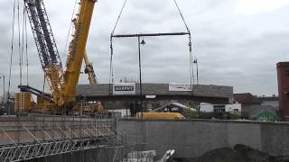 preview picture of video 'Henrietta St Bridge Big Lift, Ashton under Lyne 2013'