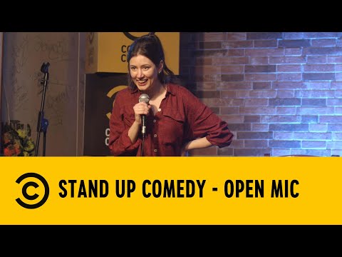 Basta accontentarsi - Alessia Di Bella - Open Mic Tour - Pisa - Comedy Central