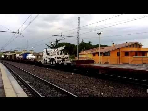 E652.055 con Treno Militare (Montelupo 22/04/2013)