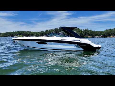 2017 Cruisers Yachts 338 Bow Rider Video