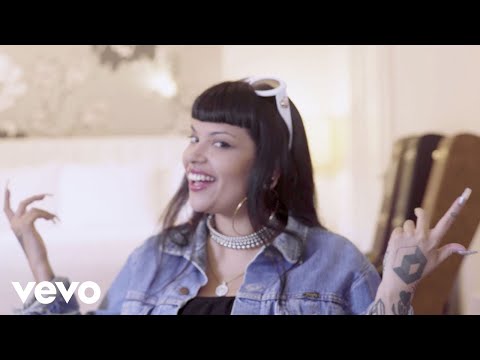 Tomasa Del Real - Entrevista y "Barre con el Pelo" (Room Service)