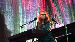 Carry (micro clip) - Tori Amos - Kværndrup, Denmark - June 6, 2015