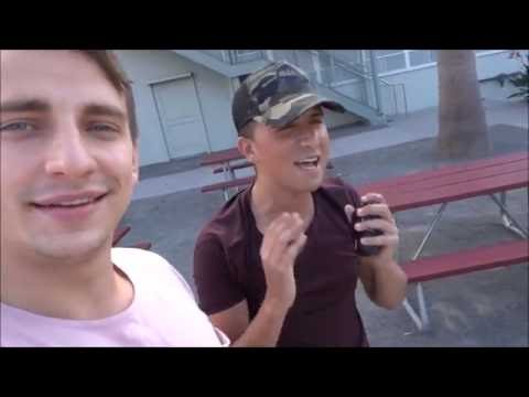 Armoowasright in de vlog van VitalyzdTv