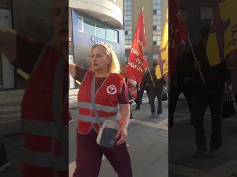 CHP'ye Yönelik Mutlak Butlan Müdahalesine Karşı Adana Emek ve Demokrasi Güçleri Yürüyüş Yaptı
