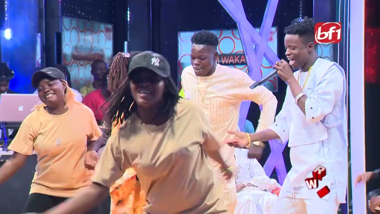 Daouda Choco fait le show à Reem Wakato avec son titre " ka yan koaya "