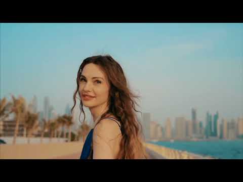 Katerina in Dubai. Palm Jumeirah Videoshooting.
